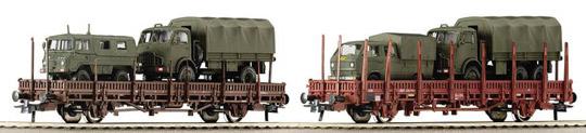 Set of 2 Flat cars loaded with military vehicles<br /><a href='images/pictures/Roco/66010.jpg' target='_blank'>Full size image</a>